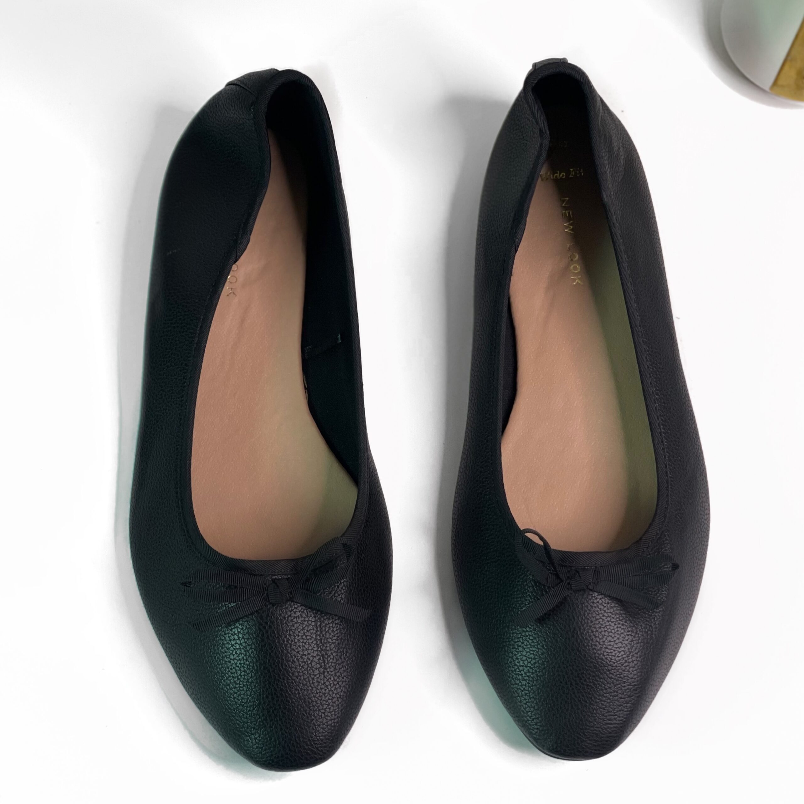 newlook Black flats in 42 wide fit suitable for standard 43 - Specta Store