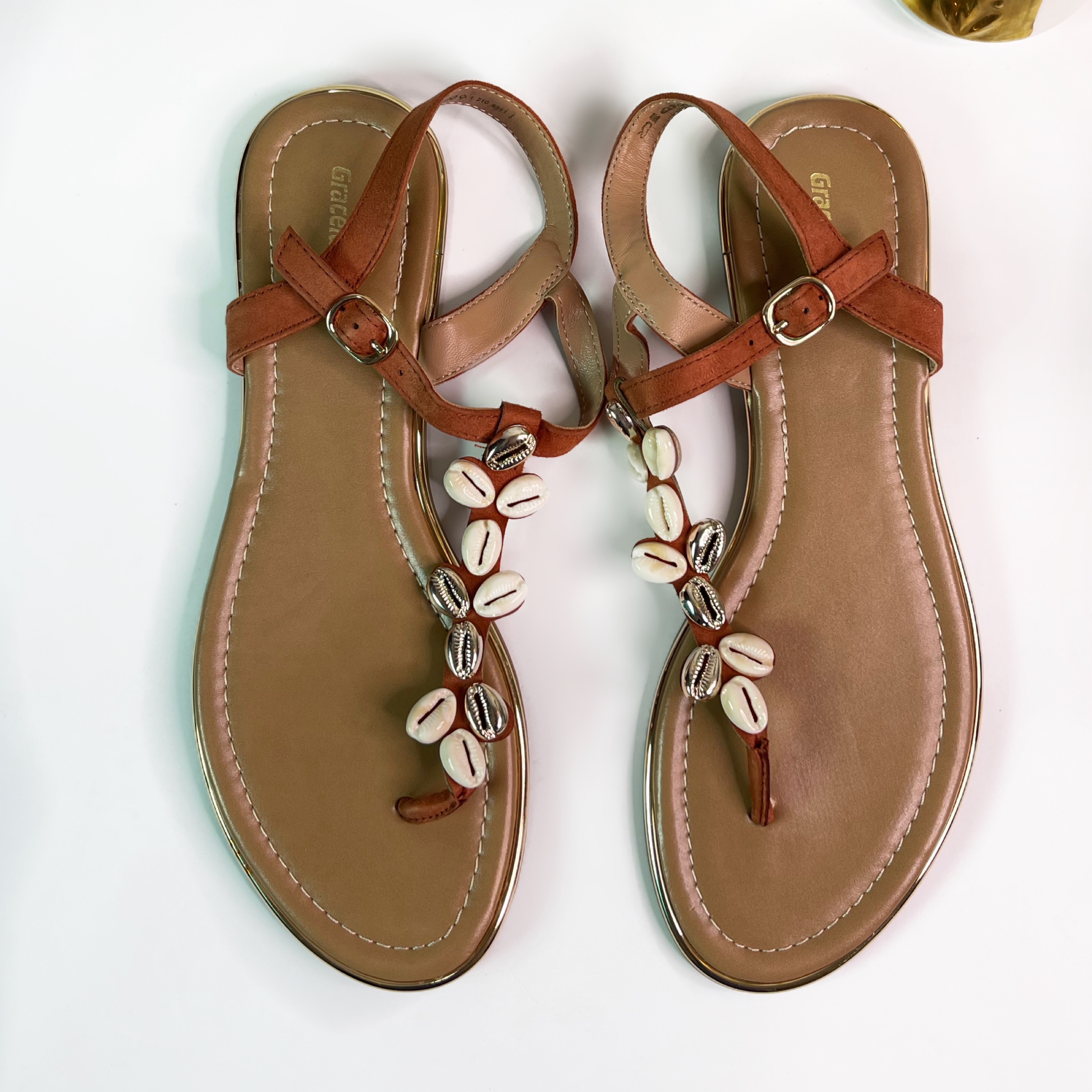 Cowrie brown sandals in size 42, - Specta Store